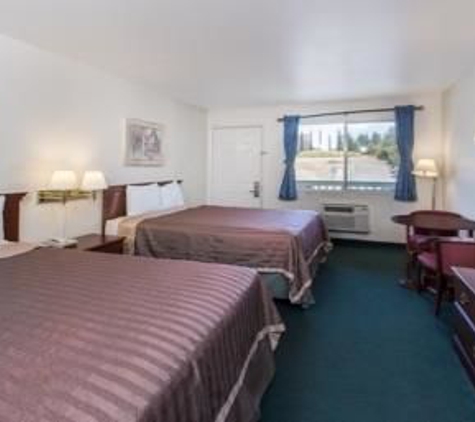 Travelodge by Wyndham Clearlake - Clearlake, CA