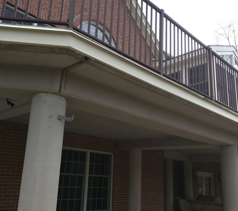 In & Out Seamless Gutters - Pasadena, MD