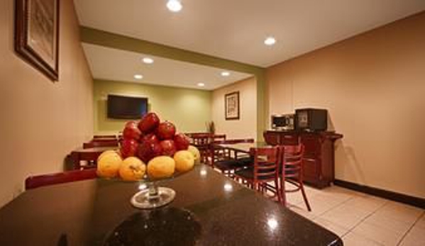 SureStay by Best Western East Brunswick - East Brunswick, NJ