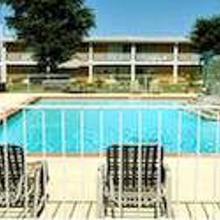 Mid Towne Inn and Suites - San Antonio, TX