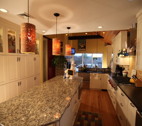 Showcase Kitchens - Canton, CT