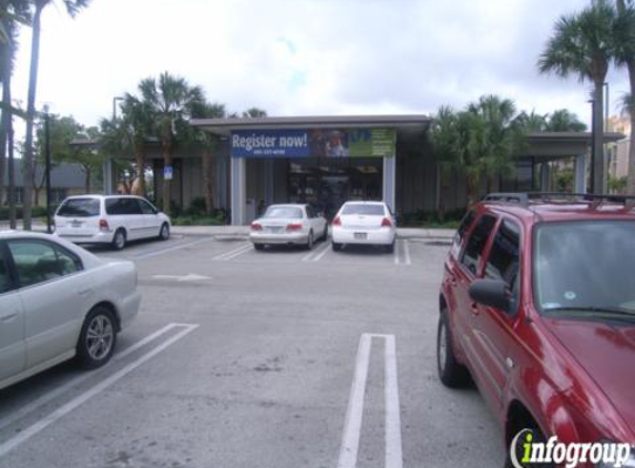 Follett - Hialeah, FL