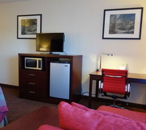 Ramada by Wyndham Sacramento - Sacramento, CA