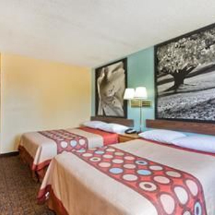 Super 8 by Wyndham Lexington Park/California Area - California, MD