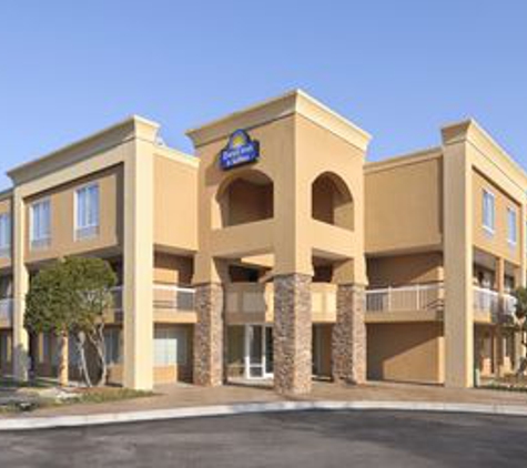 Days Inn by Wyndham Greenville - Greenville, SC