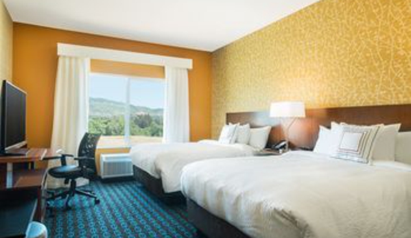 Fairfield Inn & Suites - San Marcos, CA