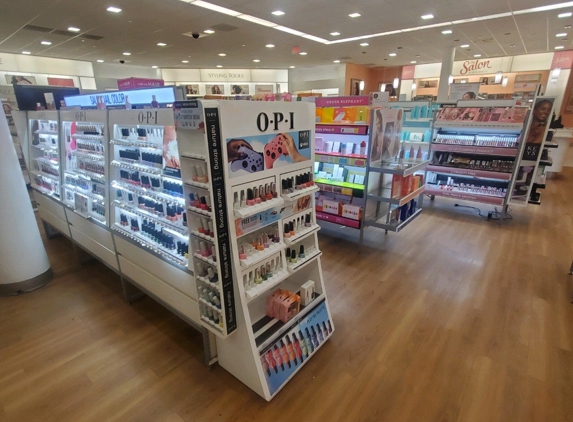 Ulta Beauty - Highland, IN