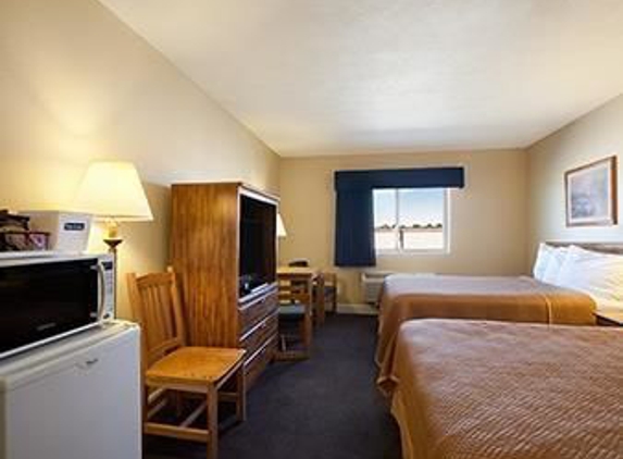 Travelodge by Wyndham Grand Island - Grand Island, NE