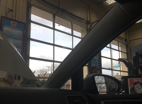 Valvoline Instant Oil Change - Allston, MA