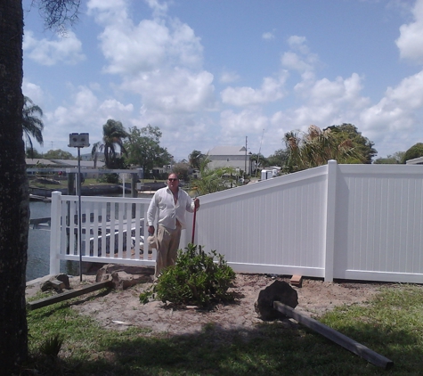 Gardner's Fencing & Tree Svc - Hudson, FL