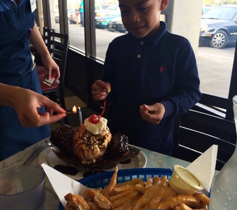 Leatherby's Family Creamery - Taylorsville, UT