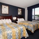 Paramount Inn - Bed & Breakfast & Inns