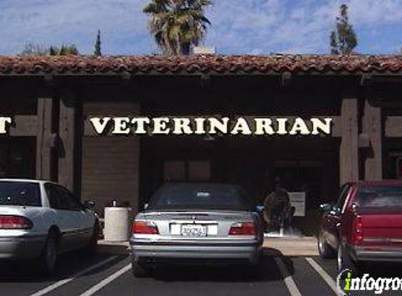 Lake Murray Village Veterinary Clinic - La Mesa, CA