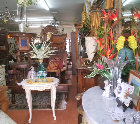 A A A A Antiques Buy & Sell - Miami, FL