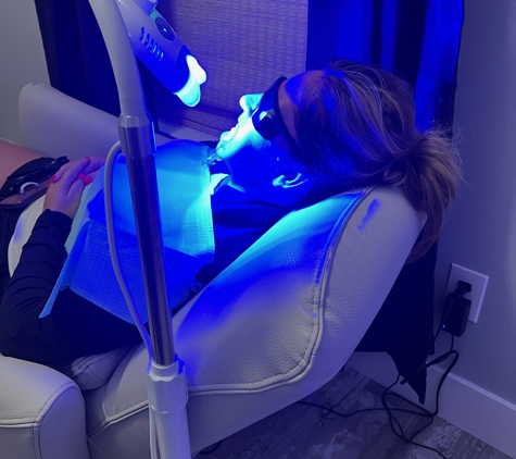 Flawless Whitening Studio by Candace - Merced, CA. Studio set up for 1