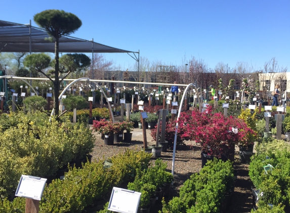 Green Acres Nursery & Supply - Folsom, CA