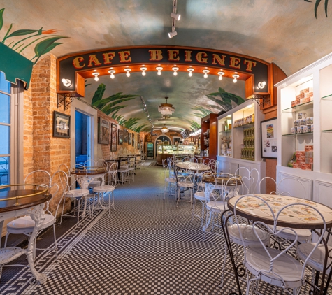 Cafe Beignet, Royal Street - New Orleans, LA