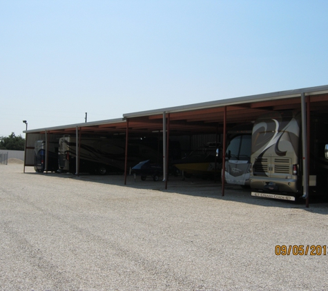 A & A Auto & R V Sales & Storage - Georgetown, TX