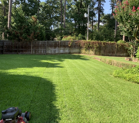 A & J Advanced Lawn Care Service - Bossier City, LA