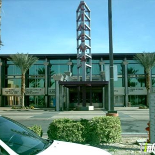 Regal Colonnade Square 14 - Las Vegas, NV