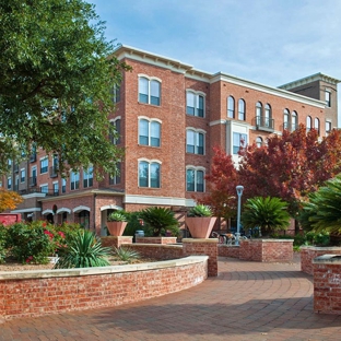 The Residence Apartments & Lofts at the Triangle - Austin, TX