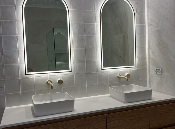 Dean & Eliana's Home Maintenance - Greensborough, VIC