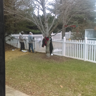 Carolina Tree And Lawn Maintnenance - Matthews, NC