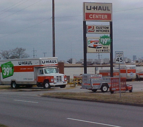 U-Haul at 39th Expressway - Oklahoma City, OK