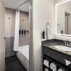 DoubleTree by Hilton Hotel Racine Harbourwalk