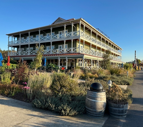 Cloud Bar - Kalama, WA