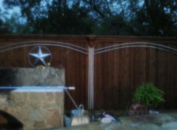 Leal Fencing - Irving, TX