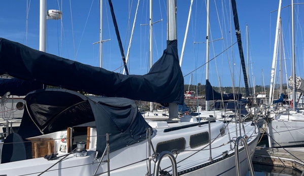 Modern Sailing School & Club - Sausalito, CA