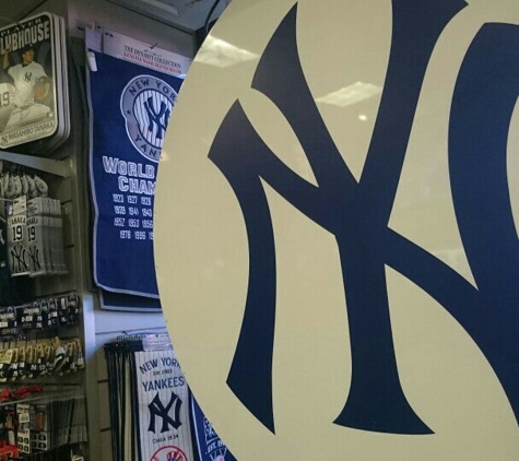 Yankee Clubhouse Shop - New York, NY