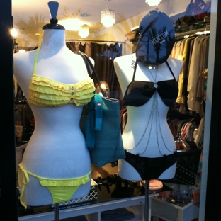 Retail Boutique - Hermosa Beach, CA