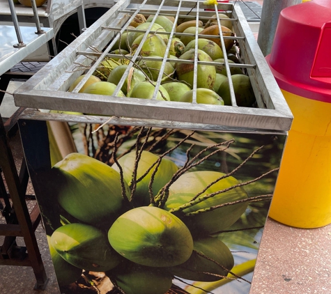 El Palacio De Los Jugos - Hialeah, FL