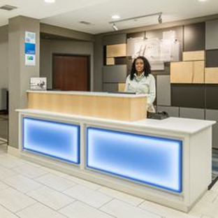 Holiday Inn Express & Suites Dallas - Grand Prairie I-20 - Grand Prairie, TX