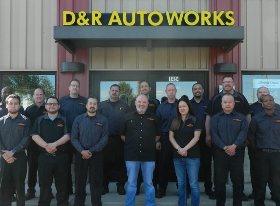 D & R Auto - Highland Park, IL