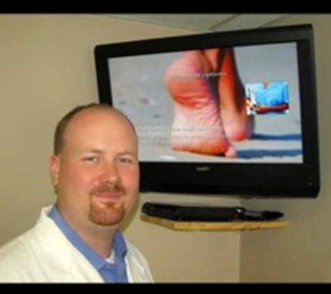 Dr. James J Hirt, DPM - Fenton, MI