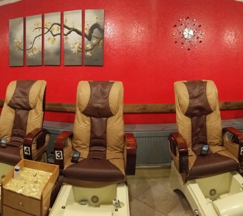 Admired Nails & Spa - Largo, FL