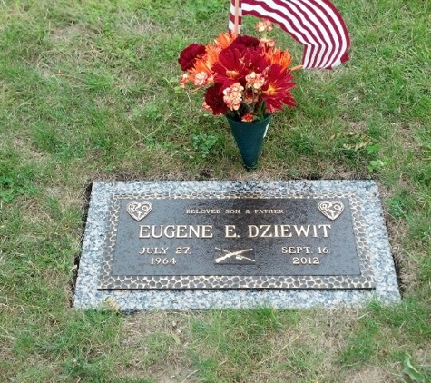 White Chapel Memorial Cemetery - Cemetery - Troy, MI