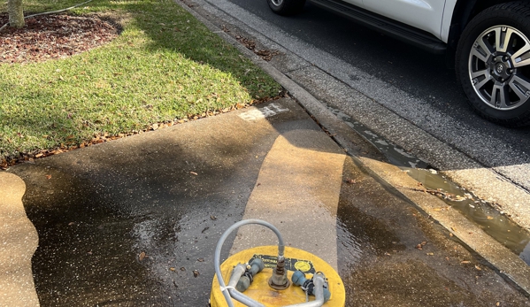 R & R Elite Pressure Washing LLC - Kissimmee, FL. Pressure washing in Davenport Fl