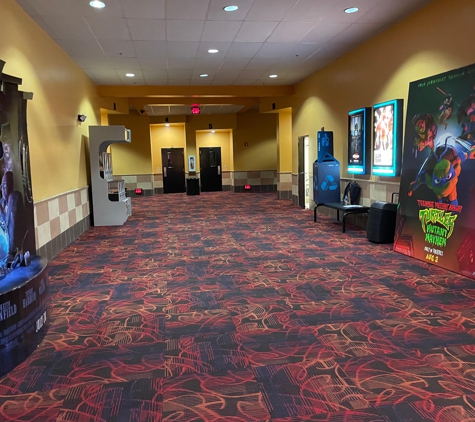 Cinemark Lake Forest Foothill Ranch - CLOSED - Foothill Ranch, CA