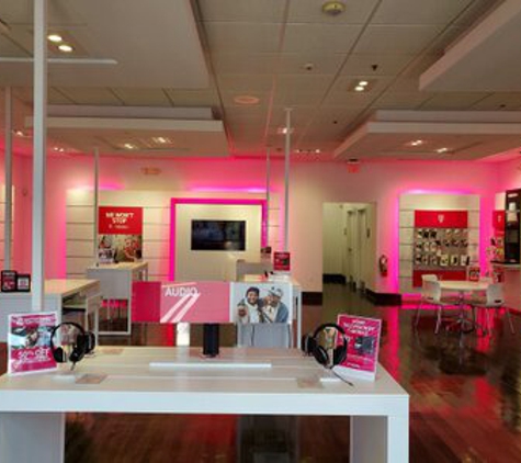 T-Mobile - Elkins Park, PA