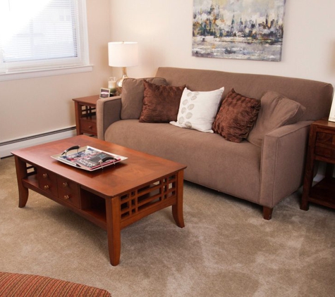 Hamilton Hall Apartments - Norristown, PA. Living Area