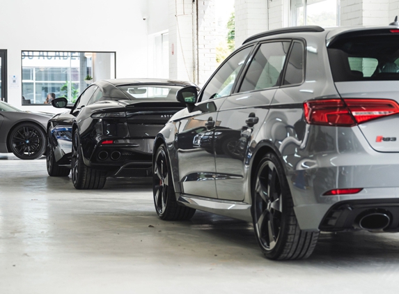 Auto Body Smash Repairs - Brookvale, NSW