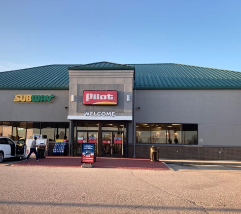 Pilot Travel Center - Haubstadt, IN