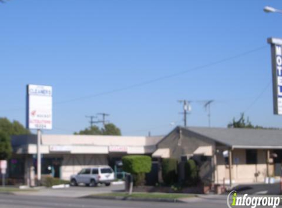 Orange Rocket - Gardena, CA