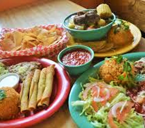 El Crucero Mexican Eatery - Socorro, TX