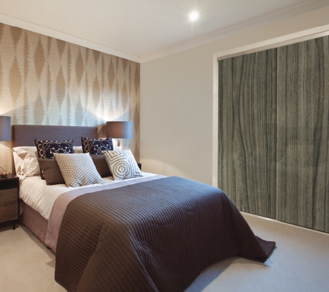 Bradnam's Windows & Doors - Bungalow, QLD. Sliding Wardrobe Door With Image Glass
