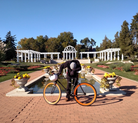 Lakeside Park & Rose Garden - Fort Wayne, IN